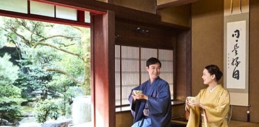 Celebración del ritual del té en Tokio