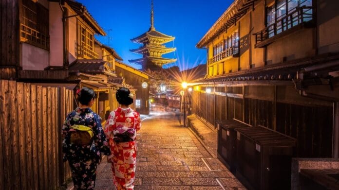 Tour por la noche de kioto Tour nocturno por Kioto