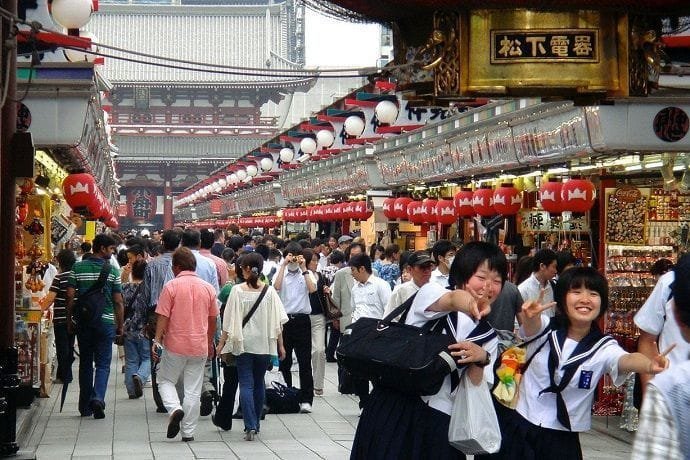 Calle Nakamise-Dori. Templo Sensoji